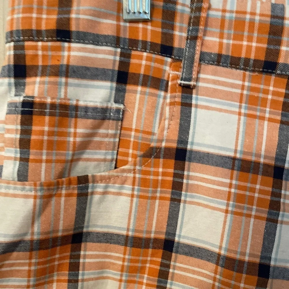 North 15 men’s orange/navy plaid hip hop streetwear 5 pocket long shorts. Sz 38